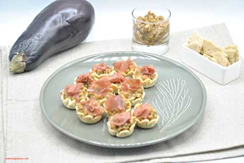 Bouchées corolle aubergine et bresaola