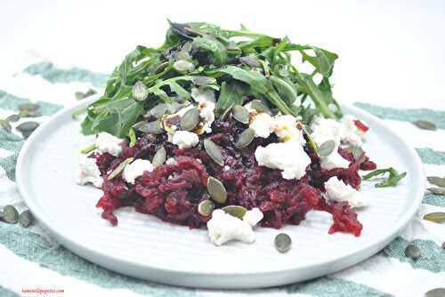 Salade de betterave, roquette et chèvre frais