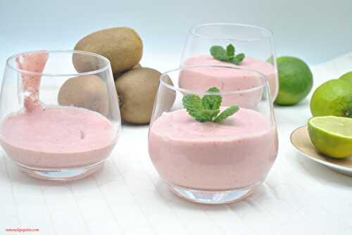 Smoothie fraises kiwis