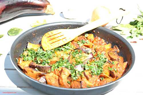 Sauté aubergine sauce arrabbiata