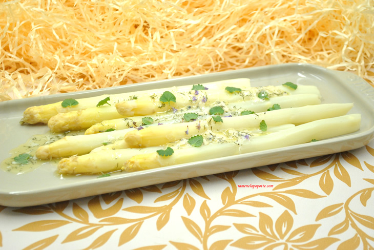 Asperges sauce yuzu
