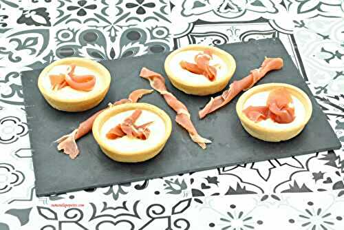 Mini quiches crème ail Serrano