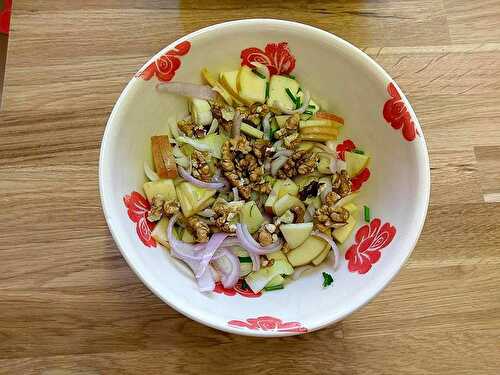 Salade d'endives aux pommes et noix