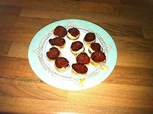 Amuse-gueules aux champignons, fromage ail et fines herbes, chorizo
