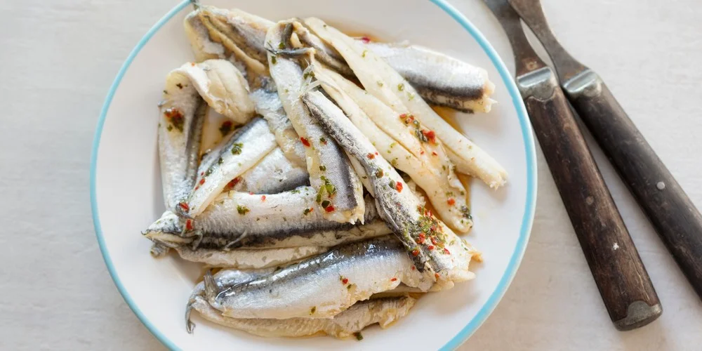 Anchoïade aux olives, thon et câpres