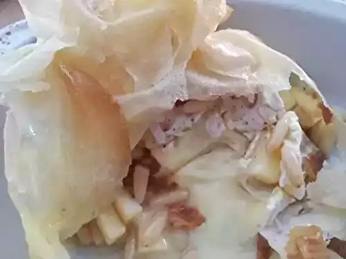 Aumonières surprises au camembert