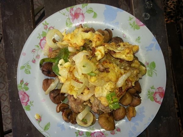 Beignets de piments farçis à la viande