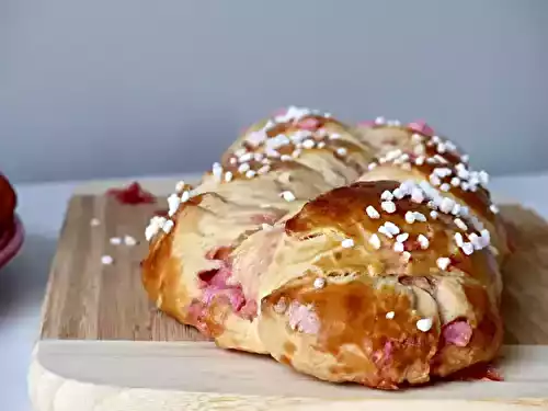 Brioche tressée aux pralines roses