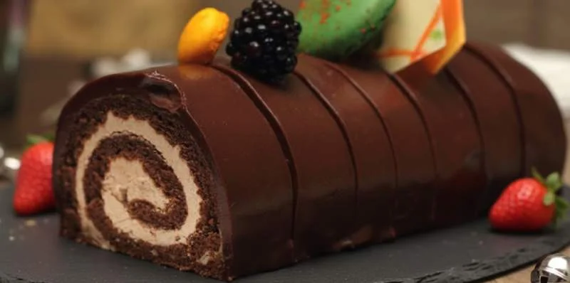 Bûche au chocolat et crème de marrons
