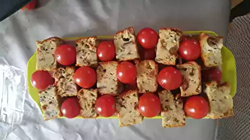 Cake aux légumes d'été et fromage de chèvre