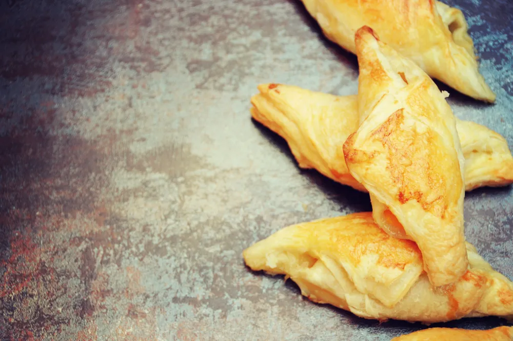 Chaussons à l'artichaut et au chèvre