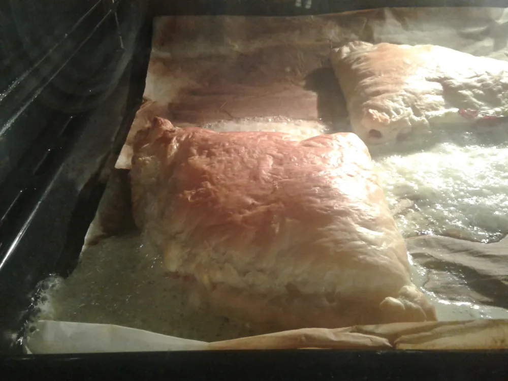 Chaussons jambon, raclette et champignon