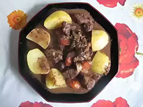 Civet de biche mariné à la gelée de groseilles rouges