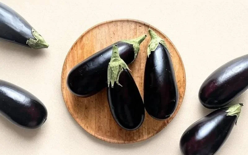 Comment Découper une Aubergine : 3 Techniques Professionnelles