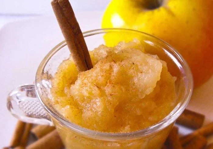 Compote de pommes maison