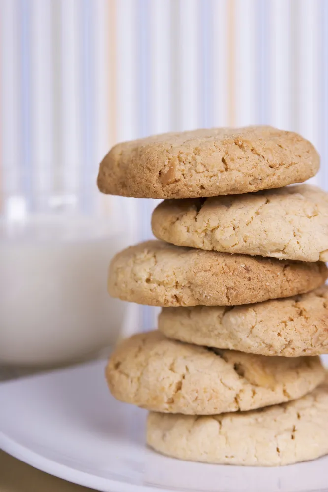 Cookies divins au beurre de cacahuètes et amandes effilées
