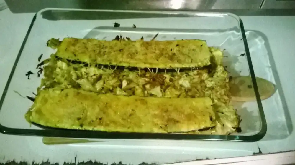 Courgette farcie aux oeufs