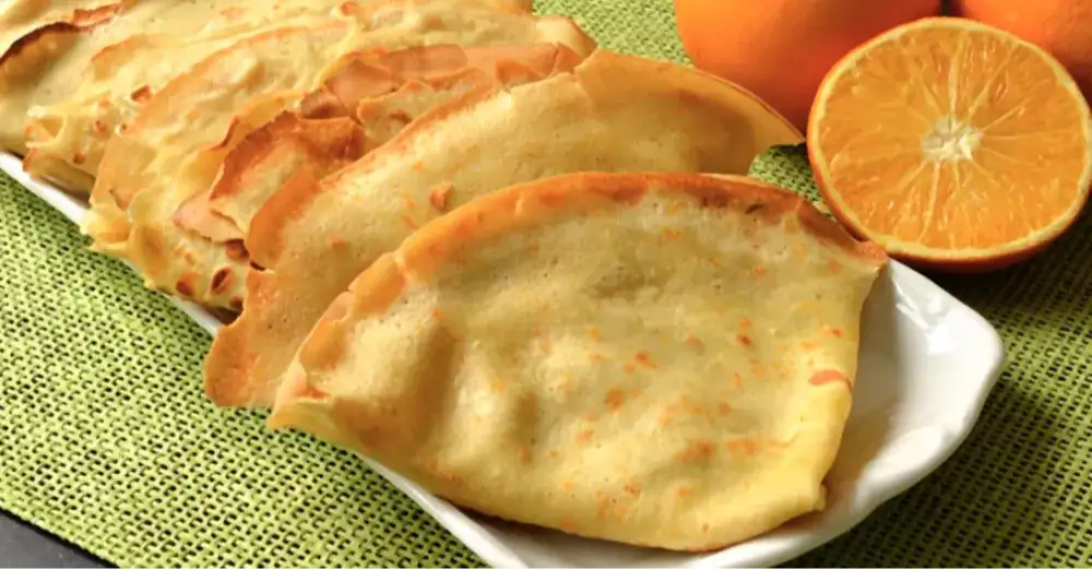 Crêpes à l'orange, à la vanille et à la fleur d'oranger