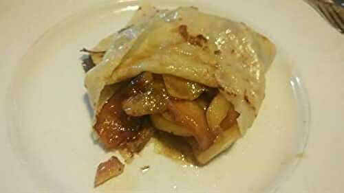 Crêpes aux pommes flambées à la poêle