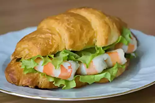 Croissants aux crevettes