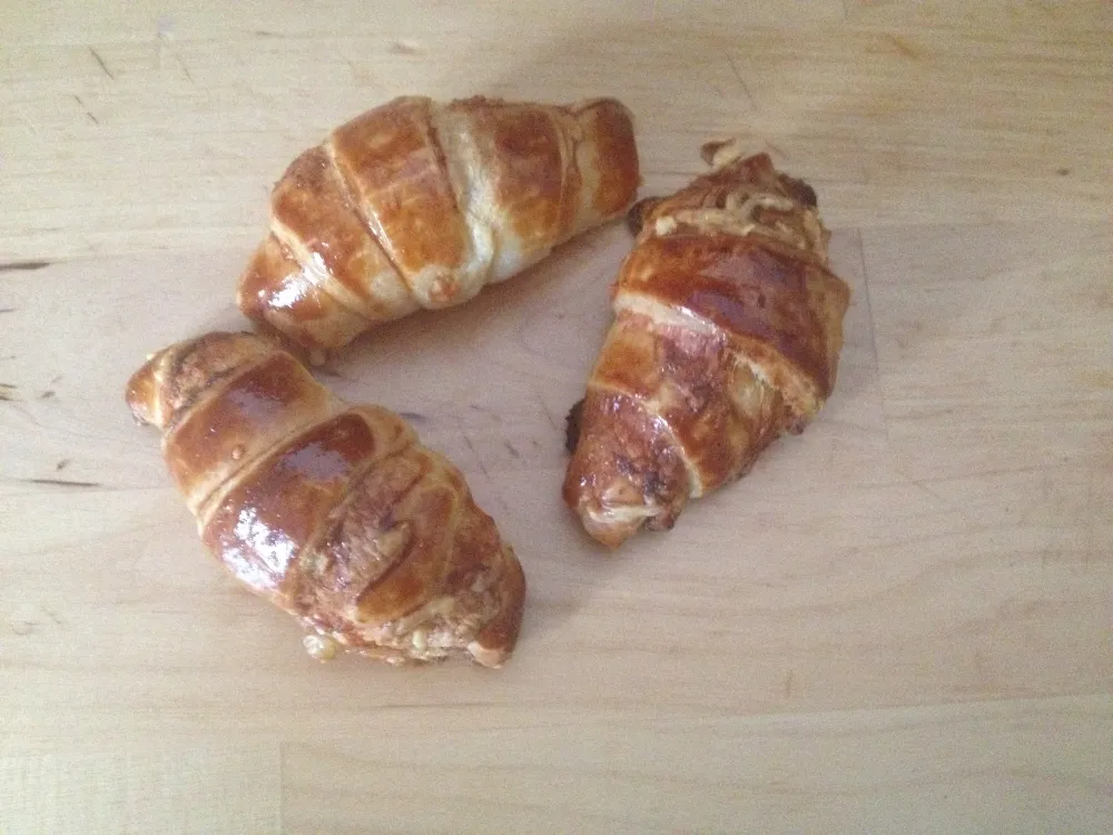 Croissants crème de moutarde et emmental