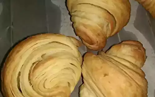 Croissants et petits pains au chocolat