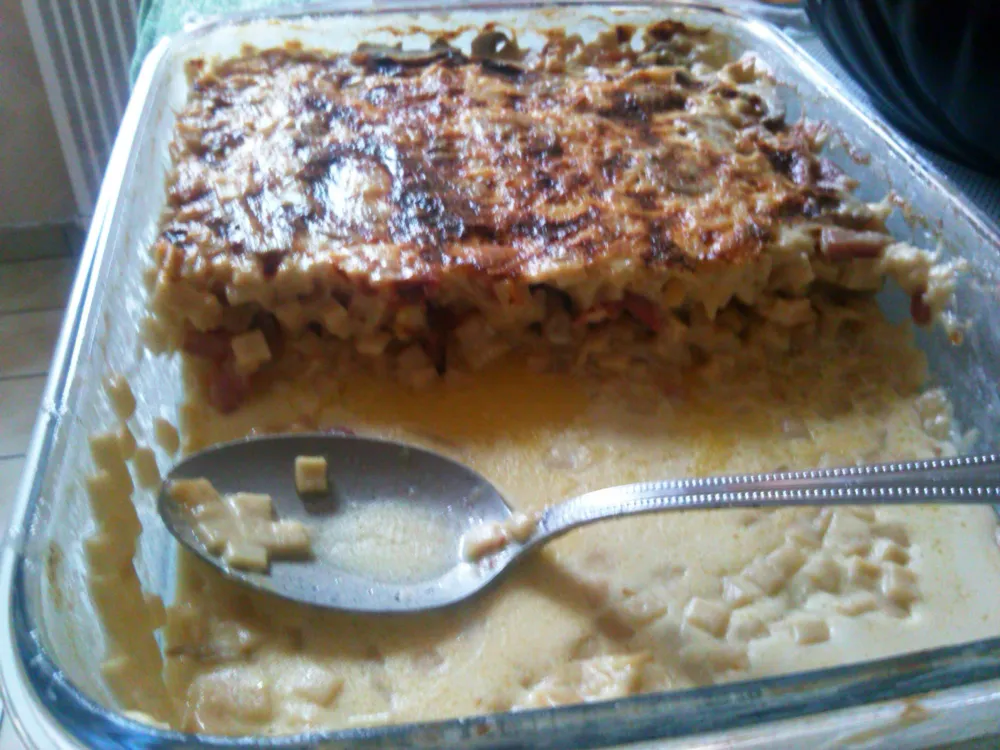 Crozets au reblochon, lardons et champignons