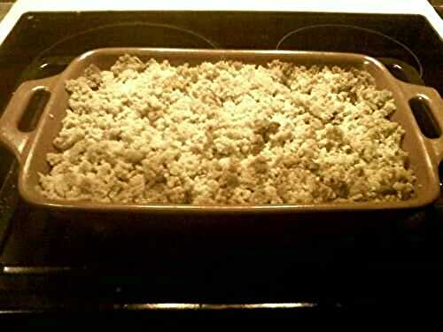 Crumble aux poires et Grand Marnier sur lit de sablé choco-noisette