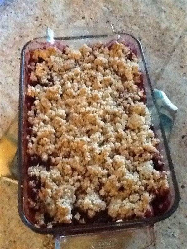 Crumble facile au chocolat blanc et aux mûres