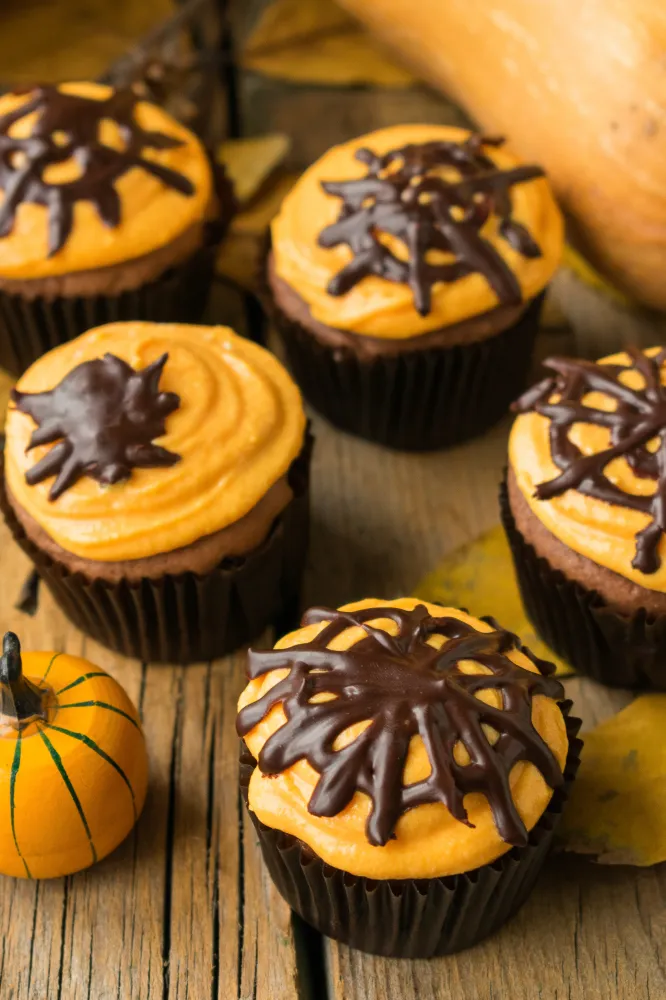 Cupcakes araignées au chocolat pour Halloween