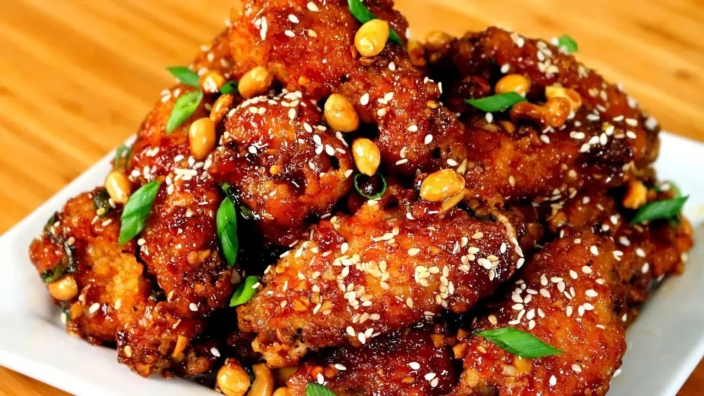 Dakgangjeong, le poulet frit Coréen