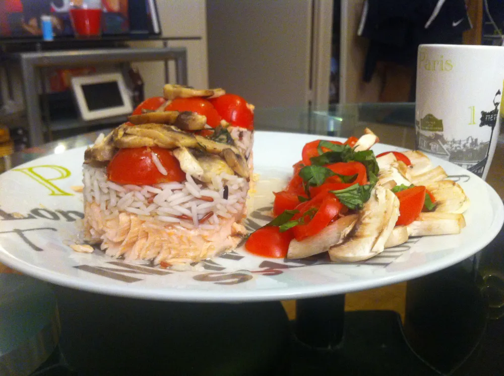 Diplomate de saumon en médaillon, riz 3 grains et sauce beurre citron