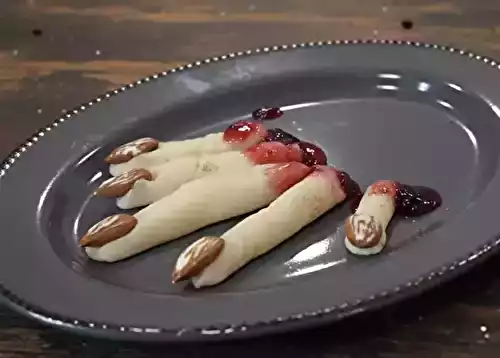 Doigts de sorcière arrachés en pâte d'amandes