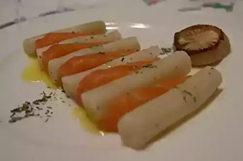 Duo de scorsonères et saumon cru