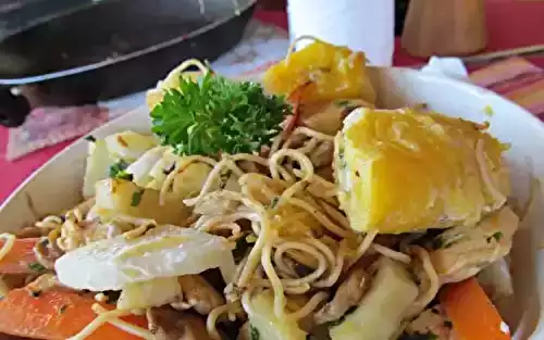 Emincé de poulet aux bananes poingo et ignames