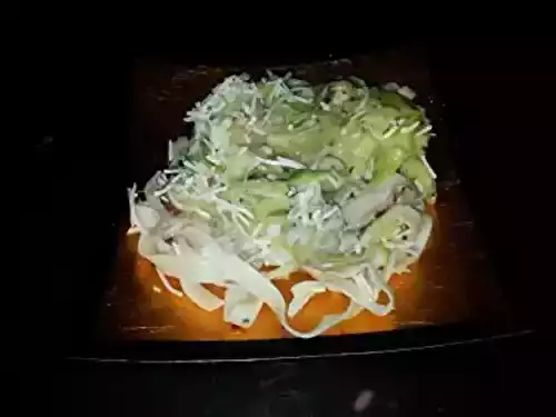 Emincés de poulet, tagliatelles et courgettes