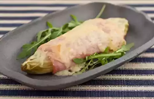 Endives roulées au jambon et béchamel