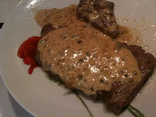 Entrecôte au poivre vert