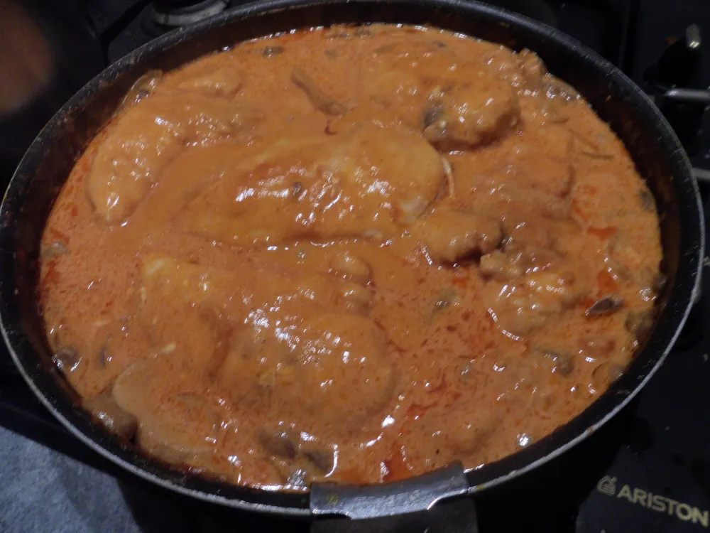 Escalope de poulet à la normande