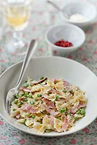 Farfalles au jambon et petits pois