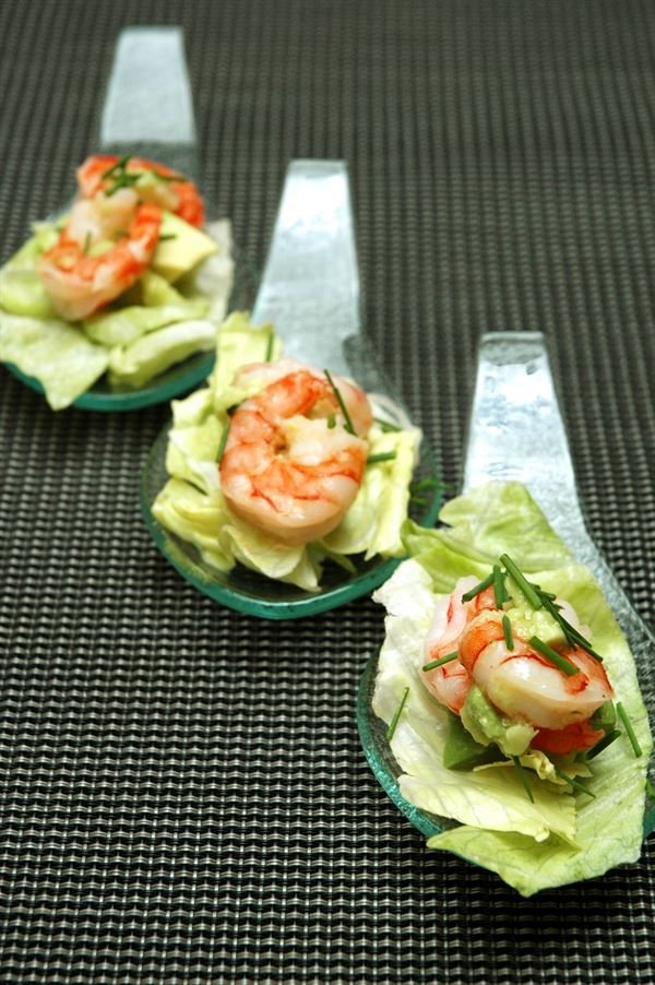 Feuilles d'Iceberg aux crevettes et à l'avocat