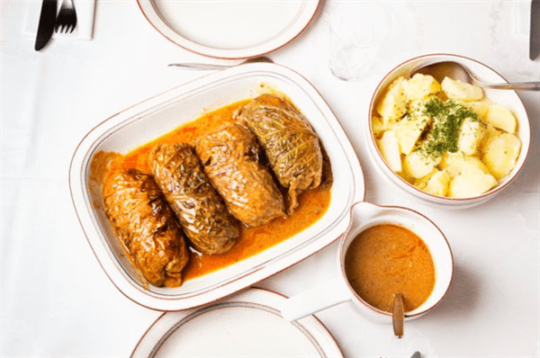 Feuilles de choux farcies