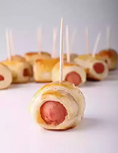 Feuilletés au cervelas