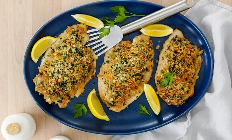 Filet de sandre en croûte de chorizo à la crème d'ail de Luana Belmondo