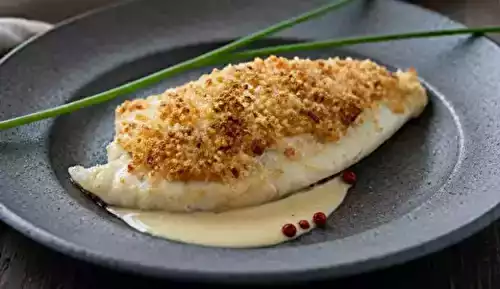 Filet de turbot poêlé, un voile de parmesan épices, fumet réduit aux épices du pain