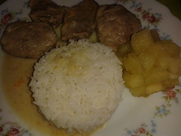 Filet mignon de porc à l'orange et sa compotée de pommes citronnées