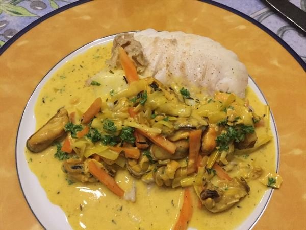 Filets déglefin aux moules et petits légumes