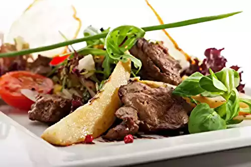 Fricassée de foies de volailles aux girolles et au rosé