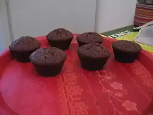 Gâteau à la noix de coco, glaçage chocolat