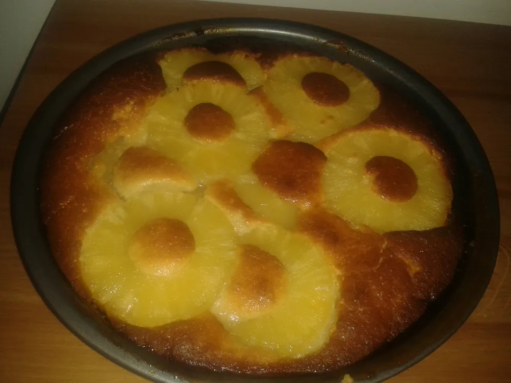 Gâteau au yaourt ananas et noix de coco